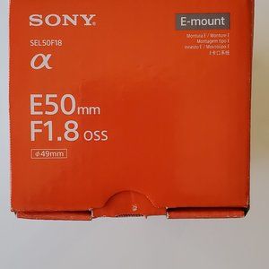 SONY E 50MM F/1.8 OSS LENS